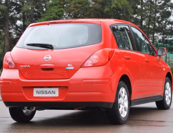 Nissan Tiida Hatchback [Brazil] (C11) '2008–10