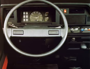 Торпедо Nissan Urvan (E24) '1986–95