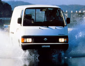 Nissan Urvan Panel Van (E24) '1986–95