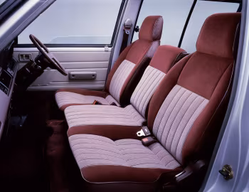 Інтэр'ер Nissan Vanette (C22) '09.1985–03.1994