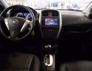 Front Panel Nissan V-Drive [Latam] '2020–pr.