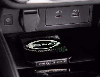 Интерьер Nissan Versa [Latam] '2023–н.в.