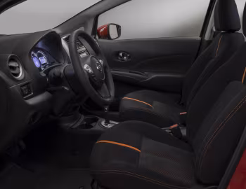 Interior 2015–16 Nissan Versa Note SR [North America] (E12) '2014–16