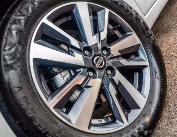 Nissan Versa Advance [Latam] '2020–23
