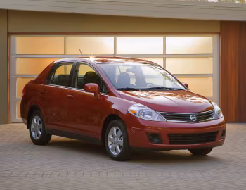 2010–11 Nissan Versa Sedan (C11) '2009–11