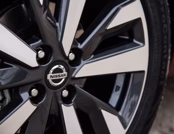 2020–22 Nissan Versa SR [North America] '2019–22
