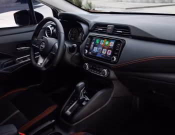 Interior 2023–pr. Nissan Versa SR [North America] '2022–pr.