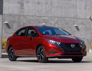 2023–pr. Nissan Versa SR [North America] '2022–pr.