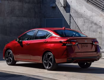 2023–pr. Nissan Versa SR [North America] '2022–pr.