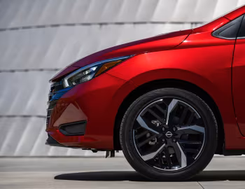 2023–pr. Nissan Versa SR [North America] '2022–pr.