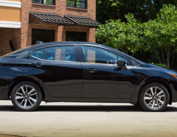 2020–22 Nissan Versa SV [North America] '2019–22