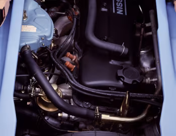Under the hood Nissan Z18