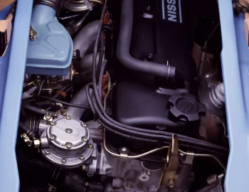 Under the hood Nissan Z20