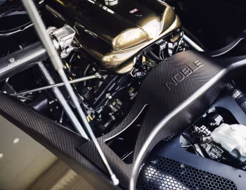 Sous la capuche Noble M600 Speedster '2016–17