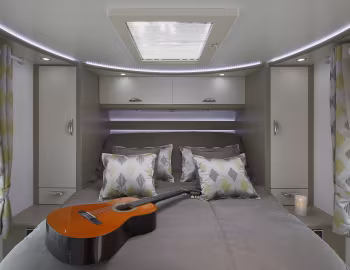 Interior 2018–19 Notin Calgary CF '2017–19