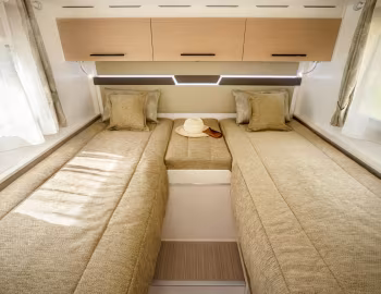 Інтэр'ер 2022–23 Notin Palma JL '2021–23