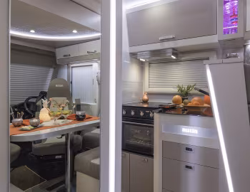 Interior Notin Rubi '01.2017–18
