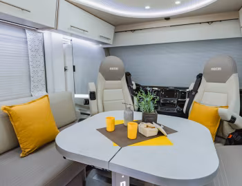 Interior 2024–pr. Notin Rubi CF '2023–pr.
