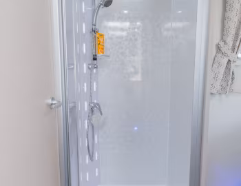 Interior 2024–pr. Notin Rubi CF '2023–pr.