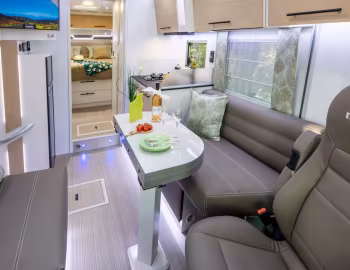Інтэр'ер 2021–23 Notin Rubi CF '2020–23