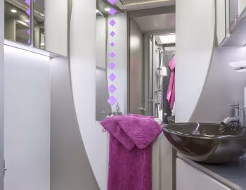 Interior 2018–19 Notin Sydney JL '2017–19