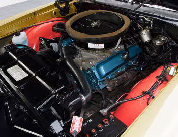 Under The Hood 1971 Oldsmobile 442 W-30 Holiday Coupe (4487)