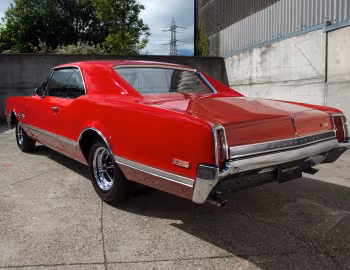 1966 Oldsmobile 442 Cutlass W-30 Holiday Coupe (3817)