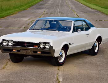 1966 Oldsmobile 442 Deluxe W-30 Holiday Coupe (3617)