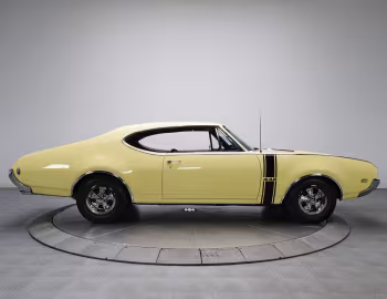 1968 Oldsmobile 442 Holiday Coupe (4487)