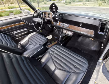 Interior 1970 Oldsmobile 442 Holiday Coupe (4487)