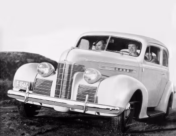 1939 Oldsmobile 60 2-door Sedan (3511)