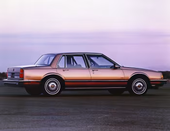 1989 Oldsmobile 88 Royale Sedan (HN5)