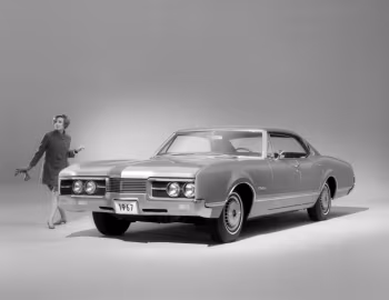 1967 Oldsmobile Delmont 88 Holiday Sedan (5239)