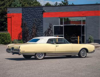 1967 Oldsmobile 98 Convertible (8467)