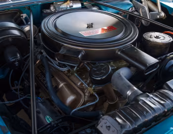 Под капотом 1958 Oldsmobile 98 Convertible (3067DX)