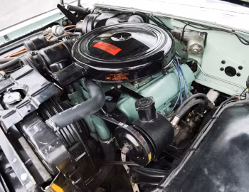 Под капотом 1959 Oldsmobile 98 Convertible (3867)