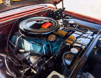 Под капотом 1960 Oldsmobile 98 Convertible (3867)