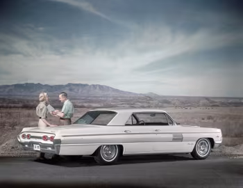 1962 Oldsmobile 98 Holiday Sports Sedan (3839)