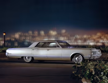1965 Oldsmobile 98 Holiday Sports Sedan (8439)
