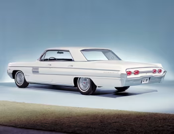 1962 Oldsmobile 98 Holiday Sports Sedan (3839)