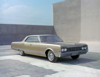 1965 Oldsmobile 98 Holiday Sports Sedan (8439)