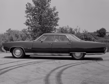 1969 Oldsmobile 98 Luxury Sedan Hardtop (8639)