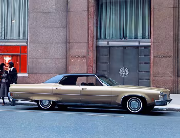 1972 Oldsmobile 98 Luxury Sedan (V39)