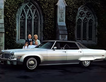 1975 Oldsmobile 98 Regency Hardtop Sedan (X39)