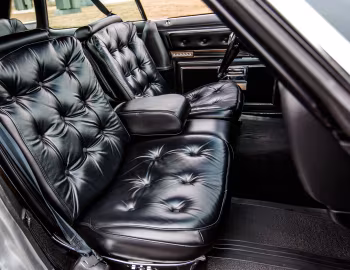 Interior 1976 Oldsmobile 98 Regency Hardtop Sedan (3C Х39)
