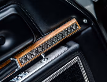 Interior 1976 Oldsmobile 98 Regency Hardtop Sedan (3C Х39)