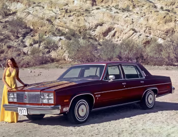1977 Oldsmobile 98 Regency Sedan (X69)