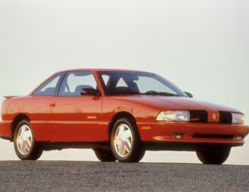 1992 Oldsmobile Achieva SC Coupe (3N L37)