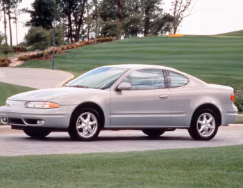 1999–2004 Oldsmobile Alero Coupe '04.1998–04.2004