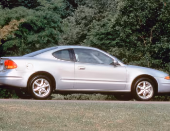1999–2004 Oldsmobile Alero Coupe '04.1998–04.2004